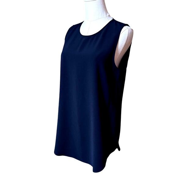Theory New Bringam Stretch Soft Deep Navy Urban Crepe Top Size M Sleeveless - Picture 8 of 10